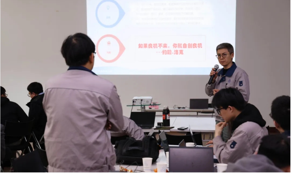 HJC�ƽ�ǹٷ���վ����2025��ȡ���Ʒ�ƽ鼰Ӫ������ѧϰ��������ѵԲ������